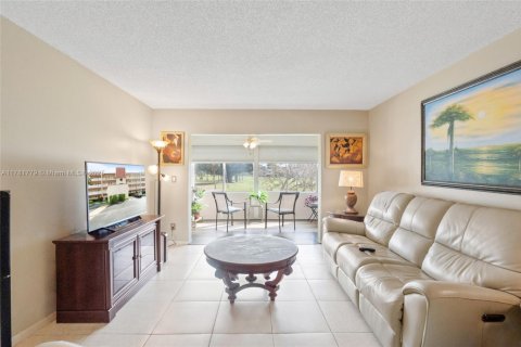 Condo in Margate, Florida, 1 bedroom  № 1730748 - photo 11
