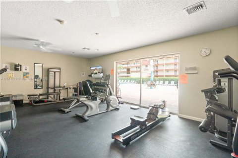 Condo in Margate, Florida, 1 bedroom  № 1730748 - photo 23