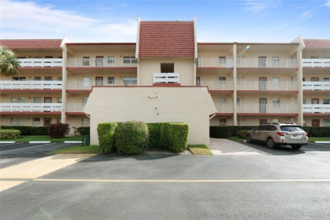 Condo in Margate, Florida, 1 bedroom  № 1730748 - photo 3