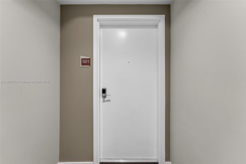 Купить кондоминиум в Дорал, Флорида 3 спальни, 140.65м2, № 1745776 - фото 5