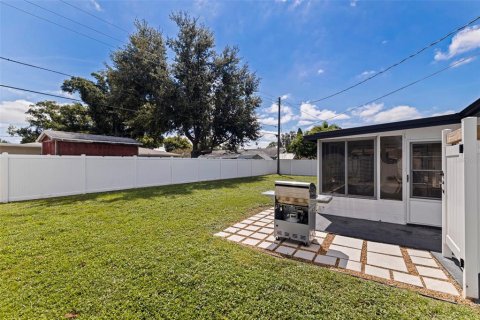 House in Kenneth City, Florida 2 bedrooms, 100.33 sq.m. № 2396345 - photo 27