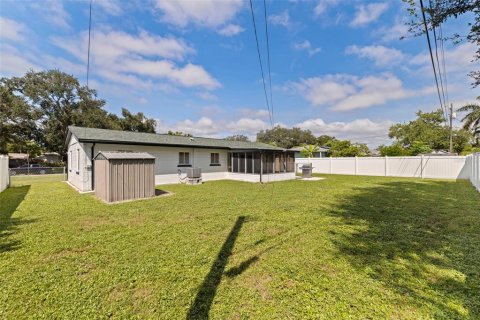 House in Kenneth City, Florida 2 bedrooms, 100.33 sq.m. № 2396345 - photo 30