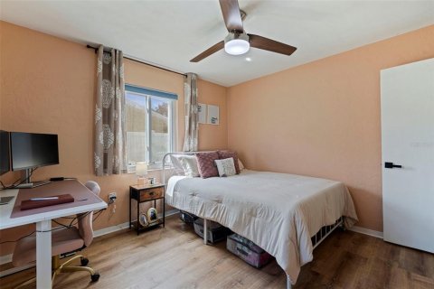 House in Kenneth City, Florida 2 bedrooms, 100.33 sq.m. № 2396345 - photo 22