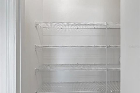 Снять в аренду виллу или дом в Окала, Флорида 5 комнат, 155.15м2, № 2110493 - фото 16