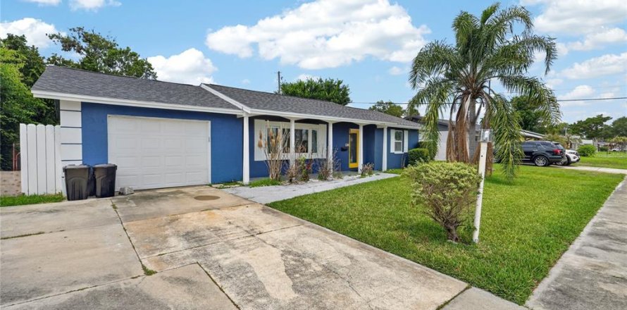 Casa en South Daytona, Florida 3 dormitorios, 163.51 m2 № 2101365