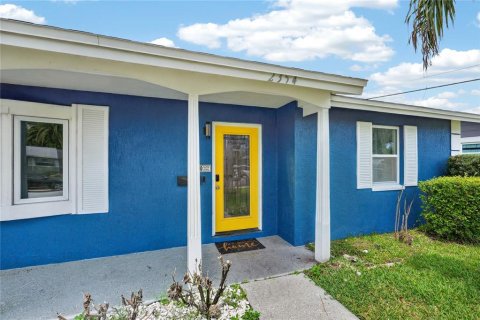 Casa en venta en South Daytona, Florida, 3 dormitorios, 163.51 m2 № 2101365 - foto 2