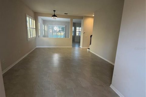 Casa en venta en Orlando, Florida, 5 dormitorios, 266.63 m2 № 2388290 - foto 5