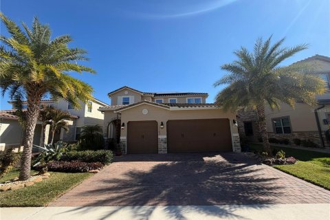 Casa en venta en Orlando, Florida, 5 dormitorios, 266.63 m2 № 2388290 - foto 3