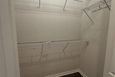 Casa en venta en Orlando, Florida, 5 dormitorios, 266.63 m2 № 2388290 - foto 11