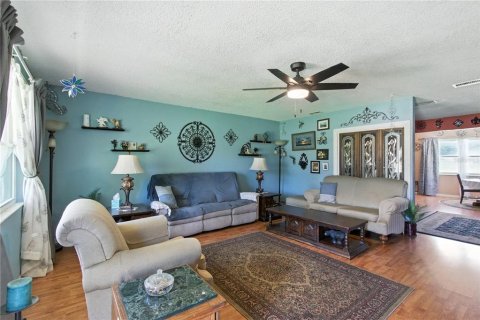Casa en venta en Mims, Florida, 4 dormitorios, 144.18 m2 № 1879701 - foto 8