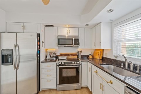 Condominio en alquiler en Saint Petersburg, Florida, 2 dormitorios, 117.06 m2 № 1917281 - foto 21