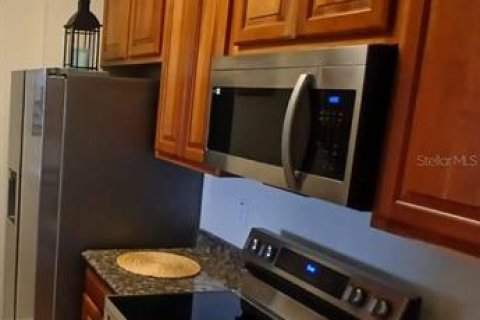 Apartamento en alquiler en Davenport, Florida, 3 dormitorios, 115.94 m2 № 1636331 - foto 3