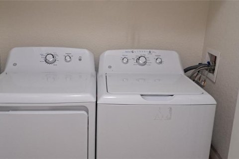 Apartamento en alquiler en Davenport, Florida, 3 dormitorios, 115.94 m2 № 1636331 - foto 7