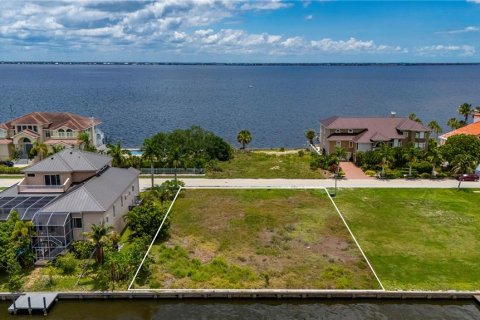 Terreno en venta en Port Charlotte, Florida № 2211092 - foto 4