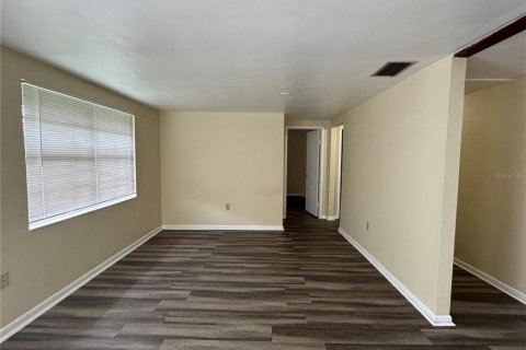 Apartment in Seffner, Florida 2 bedrooms, 85.75 sq.m. № 1904448 - photo 4