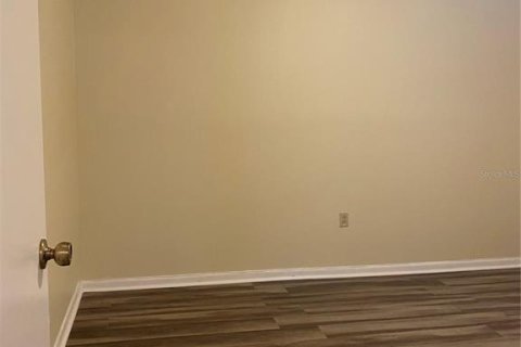 Apartment in Seffner, Florida 2 bedrooms, 85.75 sq.m. № 1904448 - photo 10