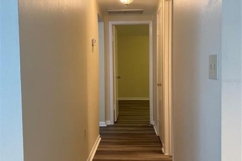 Apartment in Seffner, Florida 2 bedrooms, 85.75 sq.m. № 1904448 - photo 5