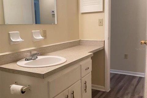Apartment in Seffner, Florida 2 bedrooms, 85.75 sq.m. № 1904448 - photo 14
