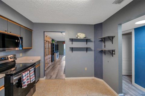Condominio en alquiler en New Port Richey, Florida, 2 dormitorios, 91.04 m2 № 1546504 - foto 20