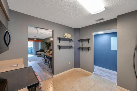 Condominio en alquiler en New Port Richey, Florida, 2 dormitorios, 91.04 m2 № 1546504 - foto 21
