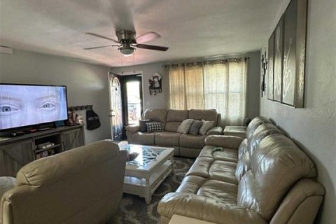 Propiedad comercial en venta en North Port, Florida, 5 dormitorios, 169.18 m2 № 1762226 - foto 18