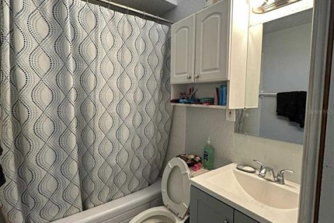 Propiedad comercial en venta en North Port, Florida, 5 dormitorios, 169.18 m2 № 1762226 - foto 16