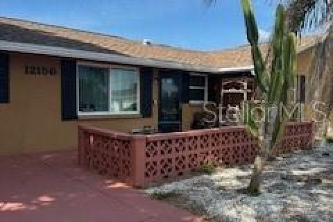 Propiedad comercial en venta en North Port, Florida, 5 dormitorios, 169.18 m2 № 1762226 - foto 2