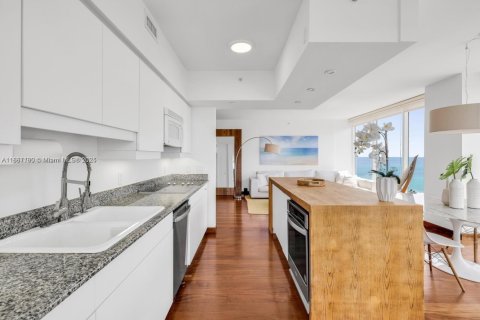 Copropriété à louer à Miami Beach, Floride: 2 chambres, 128.21 m2 № 1941666 - photo 6