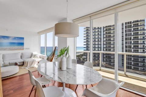 Copropriété à louer à Miami Beach, Floride: 2 chambres, 128.21 m2 № 1941666 - photo 5