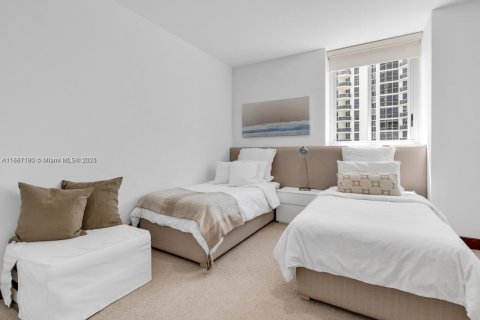 Copropriété à louer à Miami Beach, Floride: 2 chambres, 128.21 m2 № 1941666 - photo 13