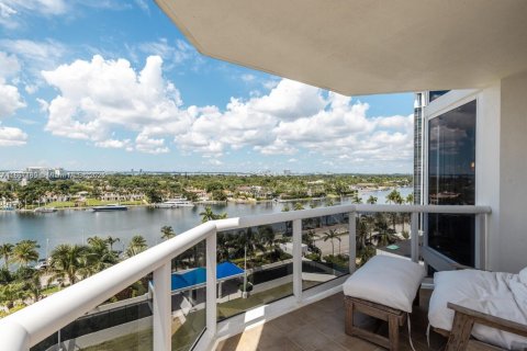 Copropriété à louer à Miami Beach, Floride: 2 chambres, 128.21 m2 № 1941666 - photo 15
