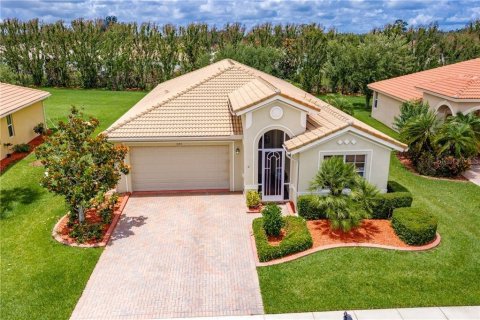 Casa en venta en Vero Beach, Florida, 3 dormitorios, 206.06 m2 № 2309936 - foto 2