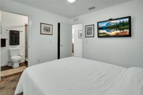 House in Astor, Florida 3 bedrooms, 96.62 sq.m. № 1837363 - photo 17