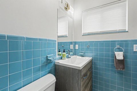 Купить виллу или дом в Лайтхаус-Пойнт, Флорида 1 комната, 105.17м2, № 2256450 - фото 19