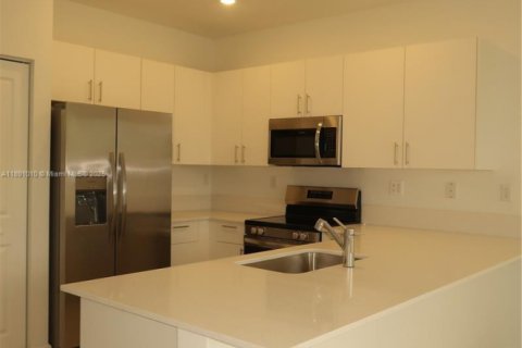 Adosado en alquiler en Homestead, Florida, 3 dormitorios, 171.68 m2 № 1944505 - foto 3