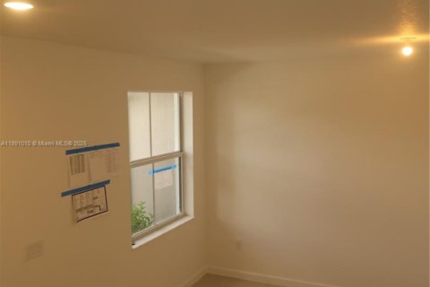 Adosado en alquiler en Homestead, Florida, 3 dormitorios, 171.68 m2 № 1944505 - foto 6
