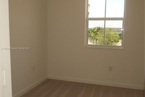 Adosado en alquiler en Homestead, Florida, 3 dormitorios, 171.68 m2 № 1944505 - foto 8