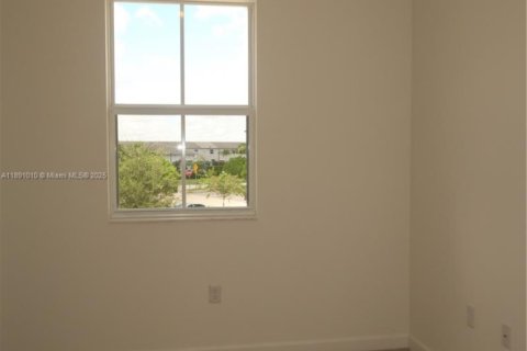 Adosado en alquiler en Homestead, Florida, 3 dormitorios, 171.68 m2 № 1944505 - foto 7