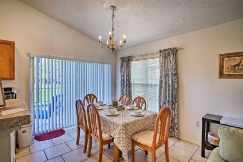 Casa en alquiler en Haines City, Florida, 3 dormitorios, 104.98 m2 № 1720404 - foto 5