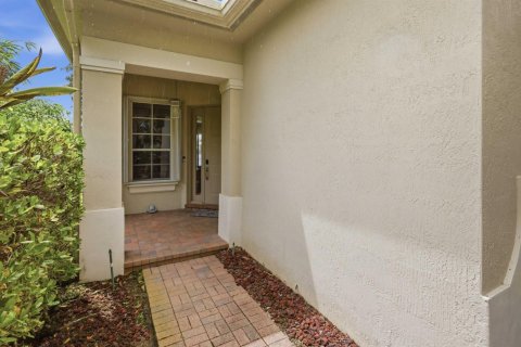 House in Parkland, Florida 4 bedrooms, 209.22 sq.m. № 2190086 - photo 3