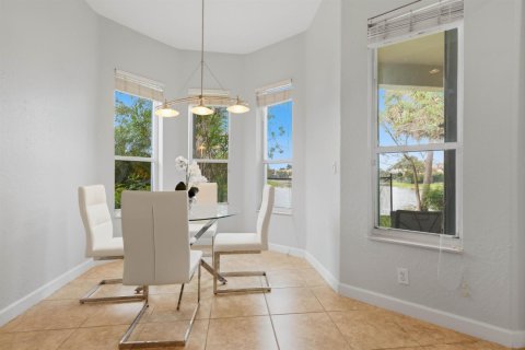 House in Parkland, Florida 4 bedrooms, 209.22 sq.m. № 2190086 - photo 11