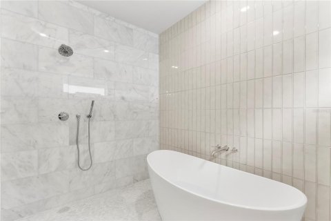 Casa en venta en Orlando, Florida, 4 dormitorios, 277.41 m2 № 1873535 - foto 28