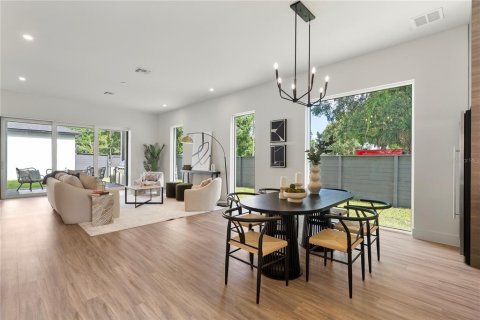 Casa en venta en Orlando, Florida, 4 dormitorios, 277.41 m2 № 1873535 - foto 14