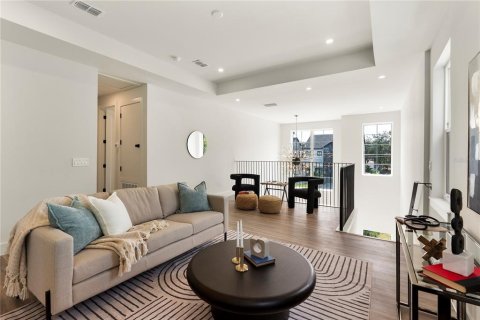 Casa en venta en Orlando, Florida, 4 dormitorios, 277.41 m2 № 1873535 - foto 24