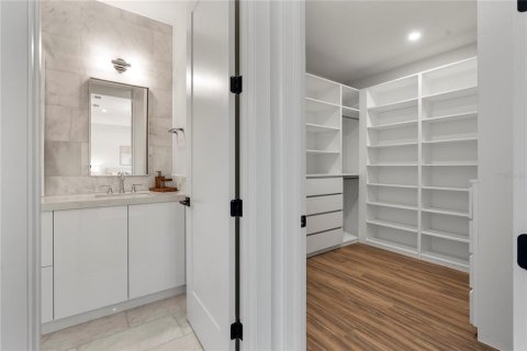 Casa en venta en Orlando, Florida, 4 dormitorios, 277.41 m2 № 1873535 - foto 30