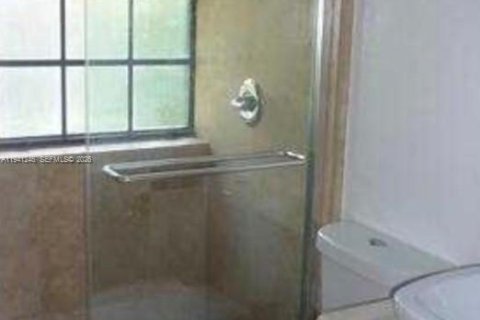 Copropriété à louer à Coral Springs, Floride: 2 chambres, 76.18 m2 № 2001623 - photo 4