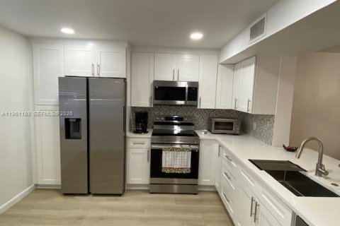 Condo à Coconut Creek, Floride, 2 chambres  № 2022115