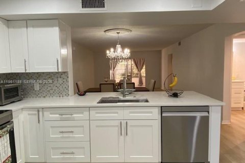 Copropriété à vendre à Coconut Creek, Floride: 2 chambres, 107.4 m2 № 2022115 - photo 5