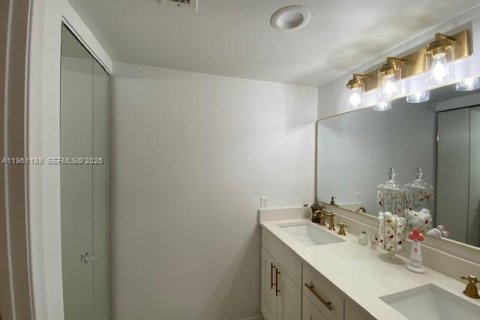 Copropriété à vendre à Coconut Creek, Floride: 2 chambres, 107.4 m2 № 2022115 - photo 23