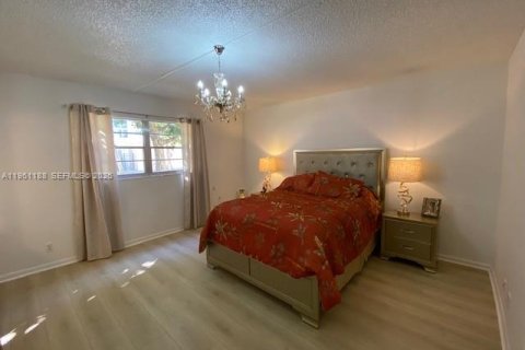 Copropriété à vendre à Coconut Creek, Floride: 2 chambres, 107.4 m2 № 2022115 - photo 17